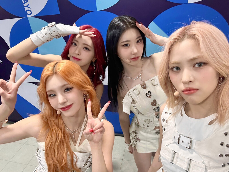 240114 - ITZY Twitter Update - SBS INKIGAYO documents 3