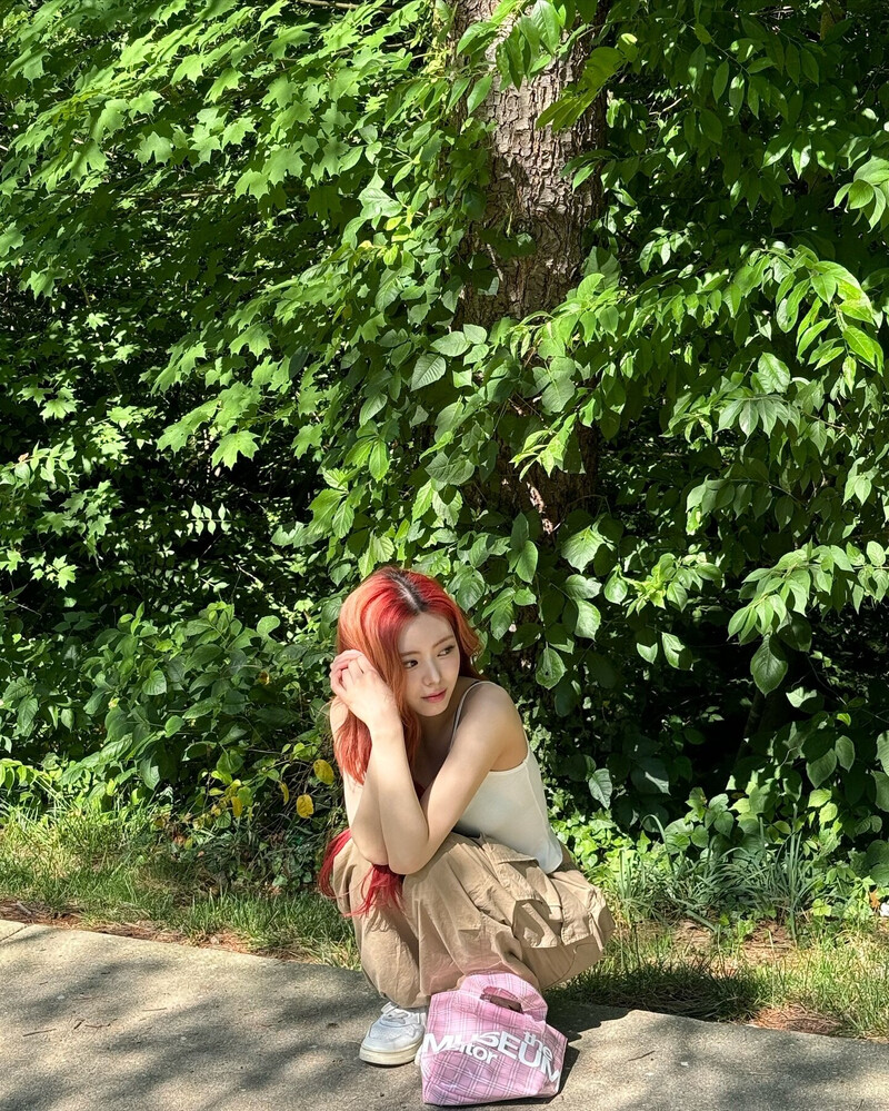 240623 - YUNA Instagram Update documents 5