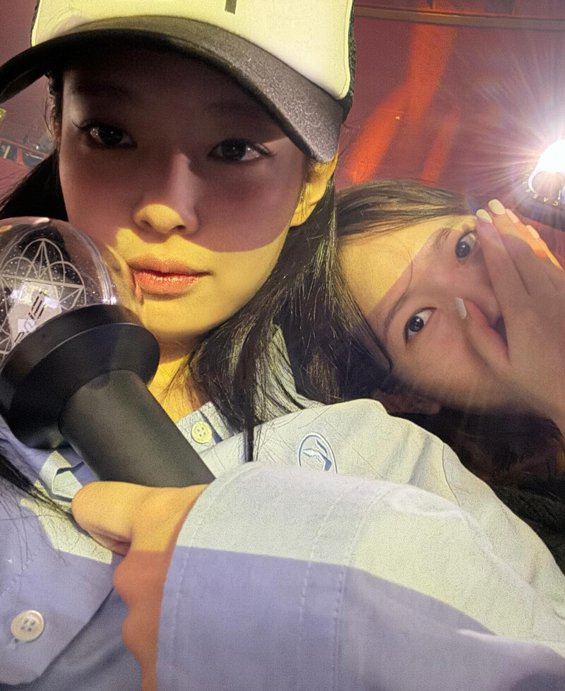 241006 - JENNIE Instagram Update documents 12