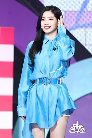 180414 TWICE Dahyun - 'What is Love?' & 'SAY YES' at Music Core