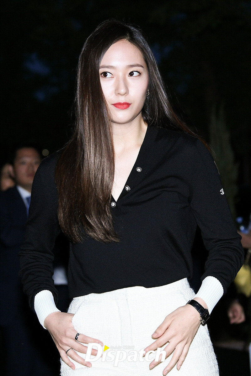 190528 Krystal at Chanel event documents 1