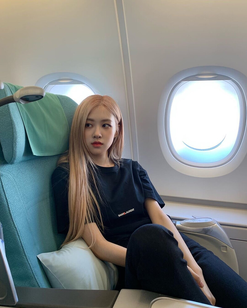 190923 ROSÉ Instagram Update documents 2