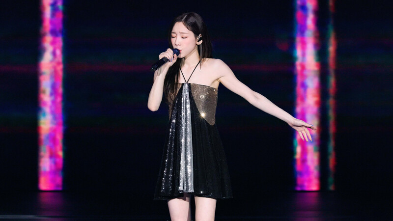 230604 Taeyeon - 'The Odd of Love' Concert in Seoul Day 2 documents 4