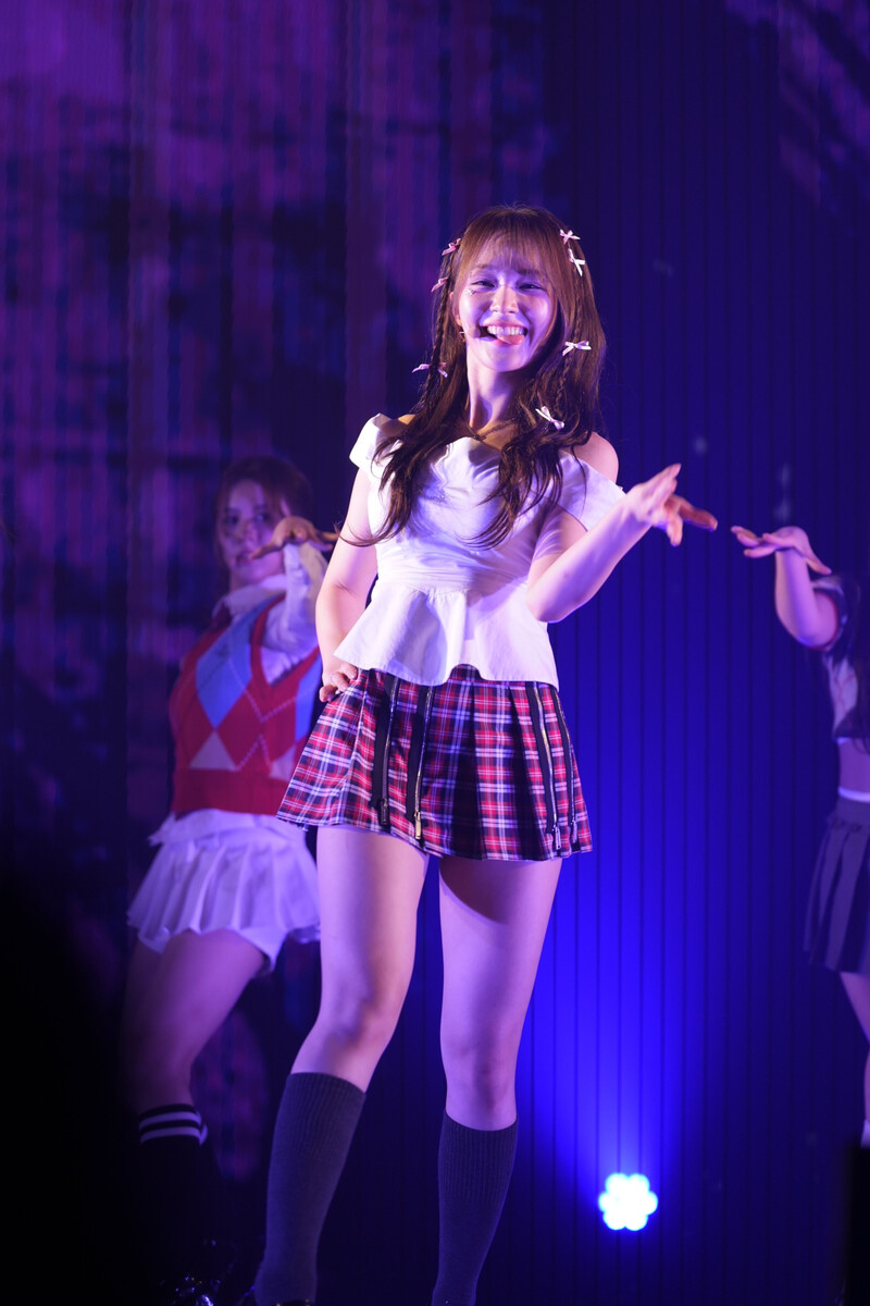 241112 WOOAH Nana - at "WOOAH Japan 2nd Concert 'WOOAH-LAND AGAIN' in Tokyo, Japan" documents 26