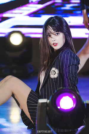 180509 Weki Meki Suyeon at Sangji Youngseo University Festival