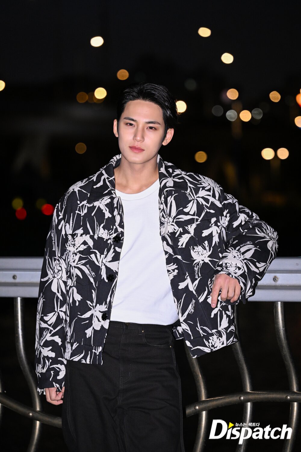 🐶 on X: #민규 MINGYU FOR LOUIS VUITTON PRE-FALL 2023   / X