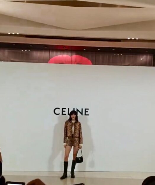 Lisa’s Best Look? – BLACKPINK Lisa’s Styling at Celine Thailand Event ...