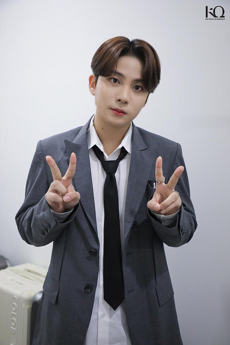 211220 - Naver - MAMA Behind Photos documents 13