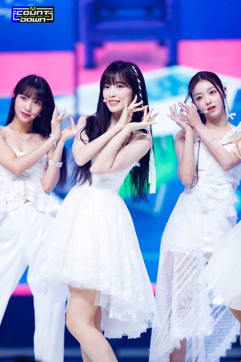 230803 OH MY GIRL - 'Summer Comes' at M COUNTDOWN documents 1