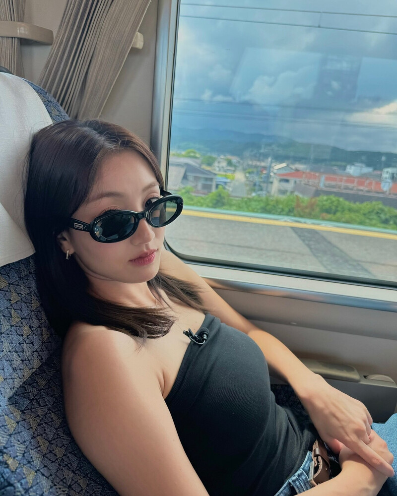 240705 - JIHYO Instagram Update documents 2