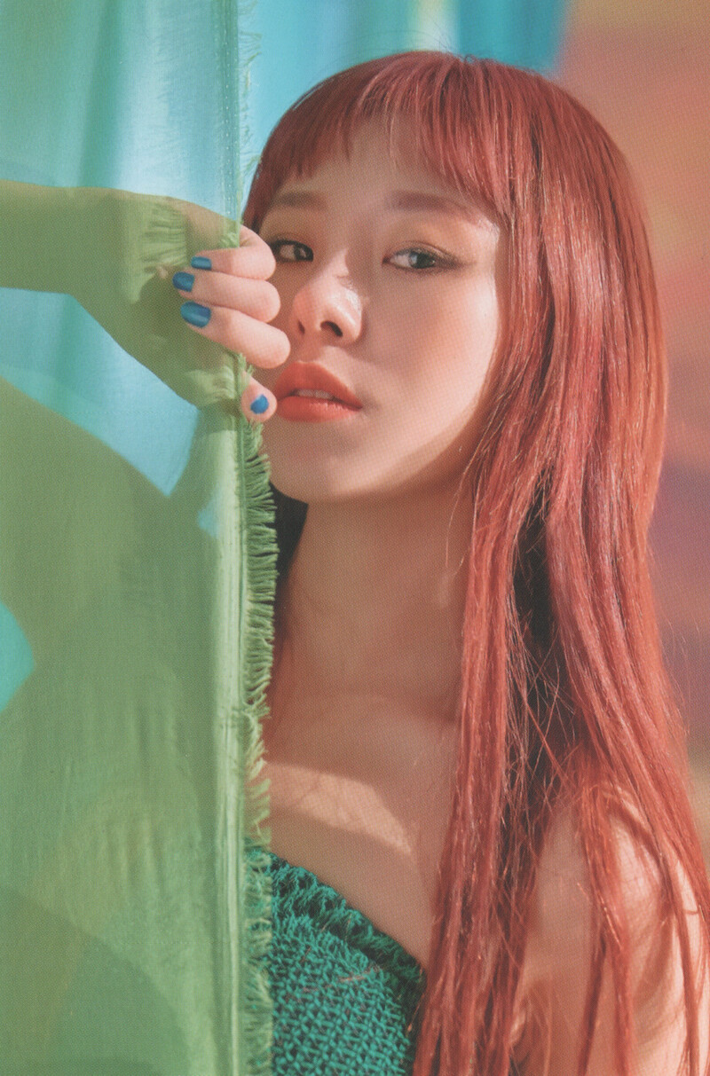 MAMAMOO 7th Mini Album 'Red Moon' [SCANS] documents 2