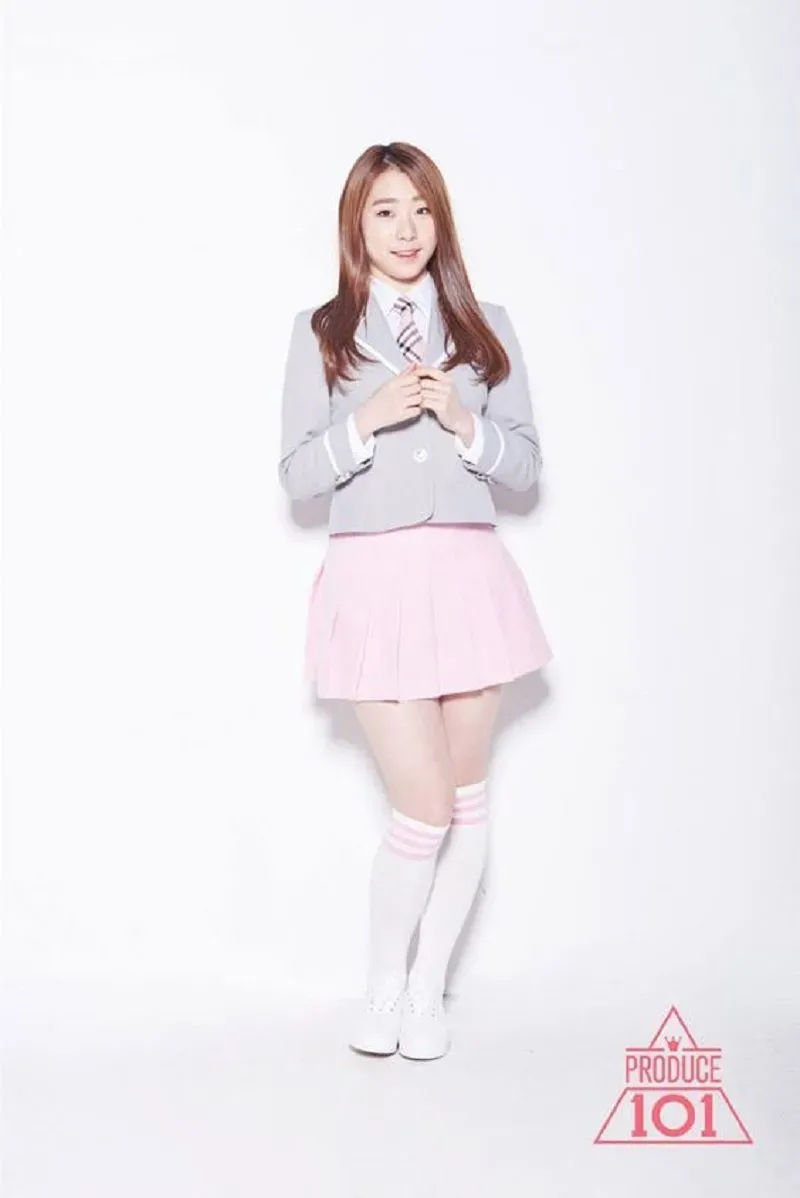 Yu_Yeonjung_Produce_101_Promotional_1.jpg