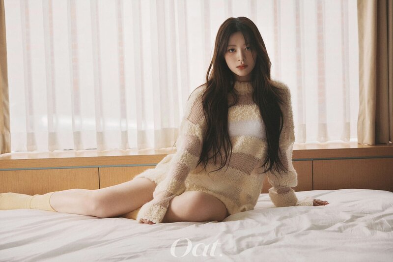 STAYC Seeun for Oat Magazine 2023 Vol. 15 Issue 4 documents 7