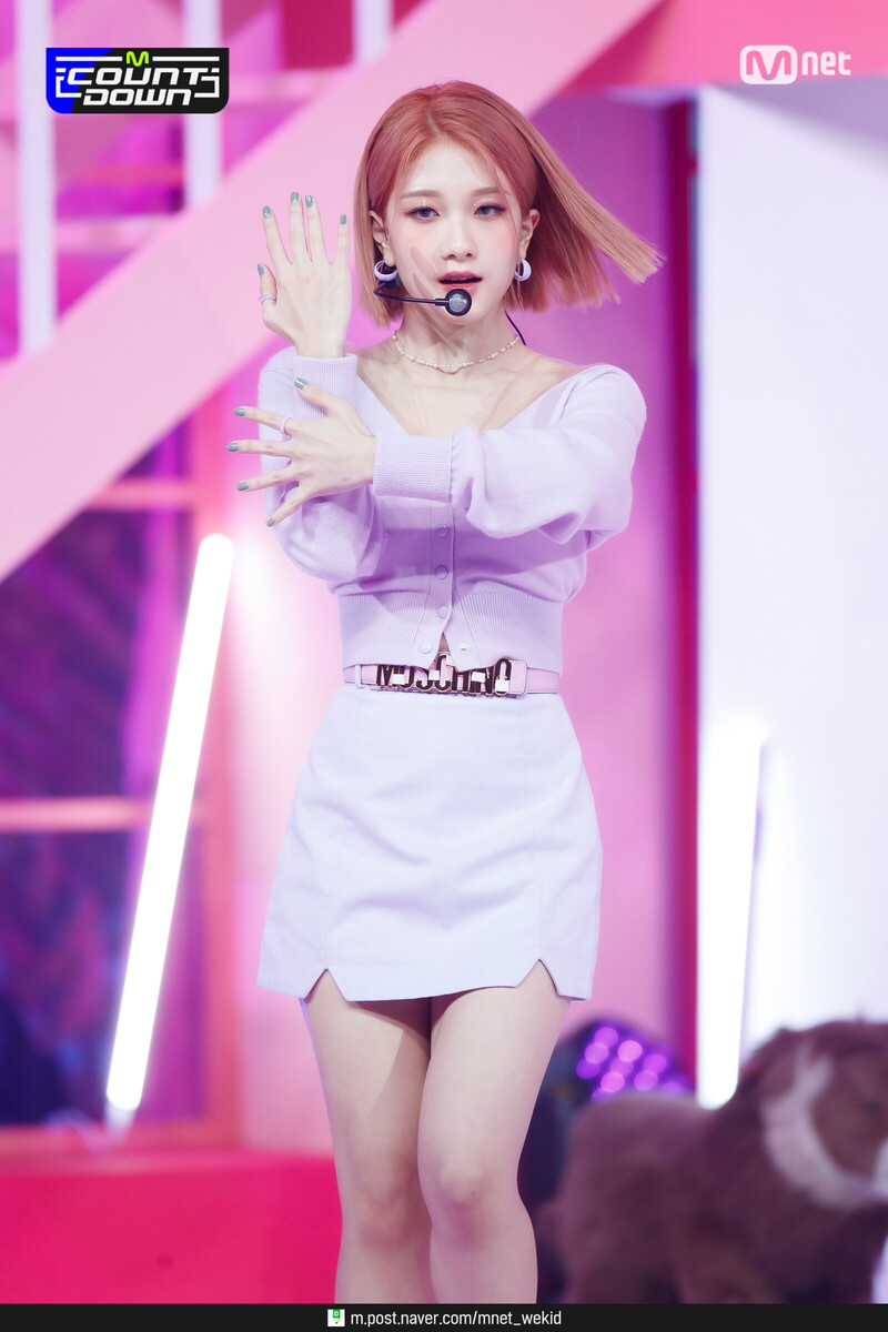 210902 fromis_9 - 'Talk & Talk' at M Countdown documents 6