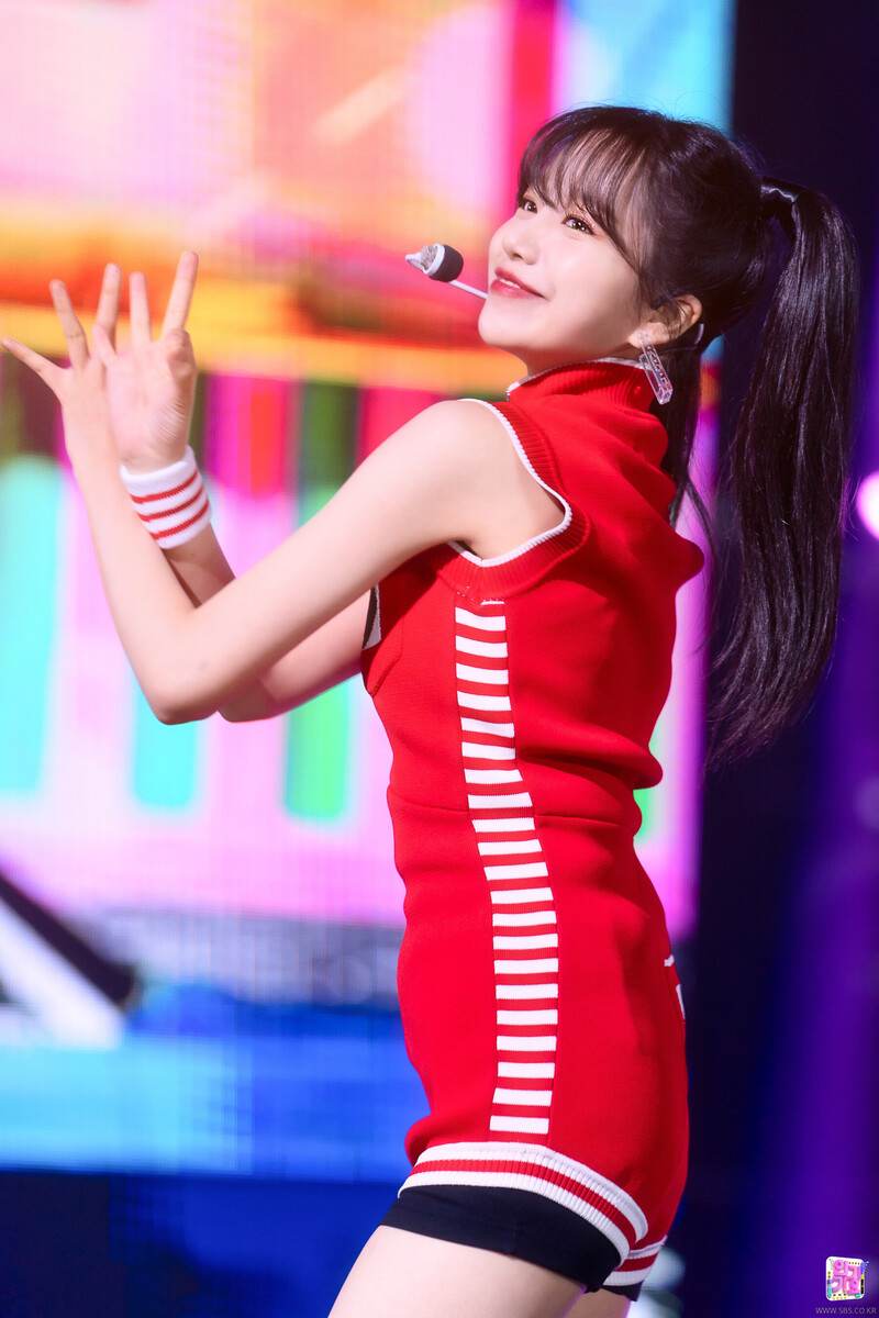 220612 Jo Yuri - 'Love Shhh!' at Inkigayo documents 1