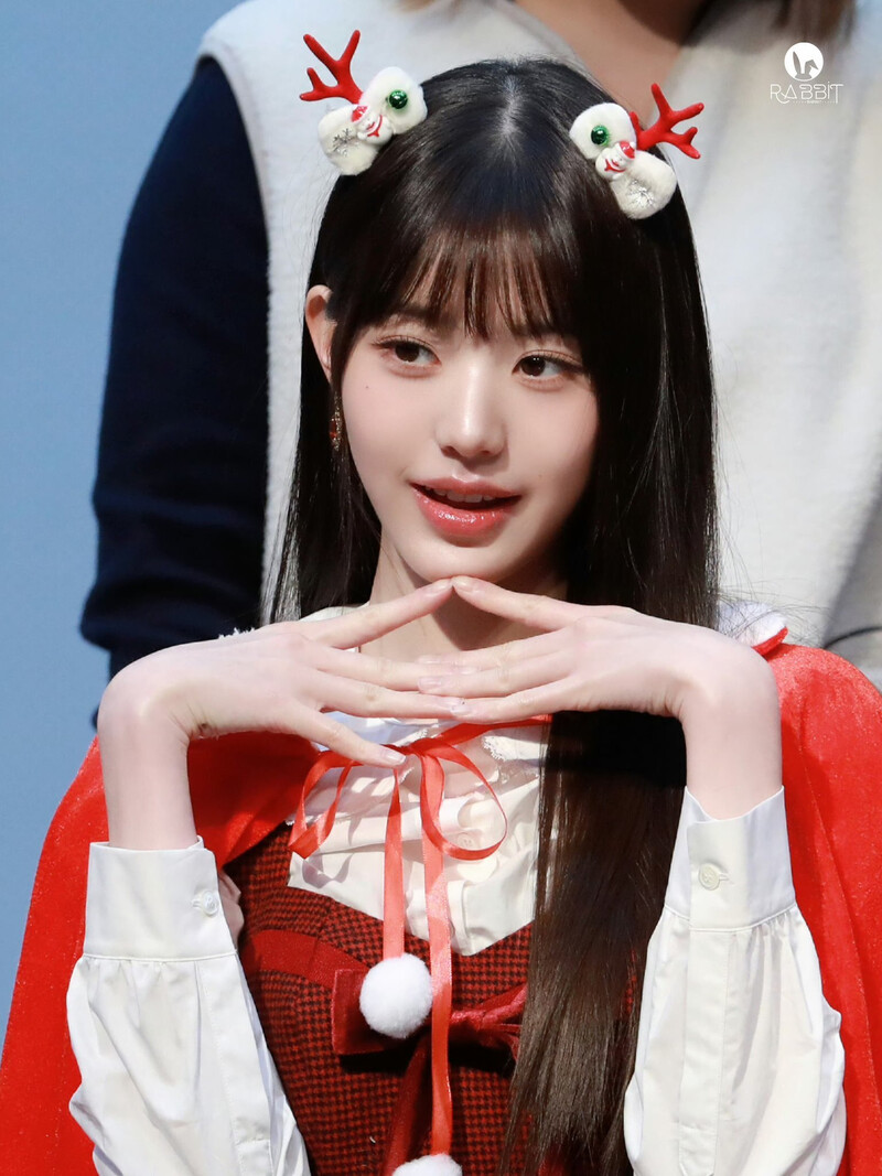 231324 WONYOUNG AT FANSIGN EVENT | kpopping