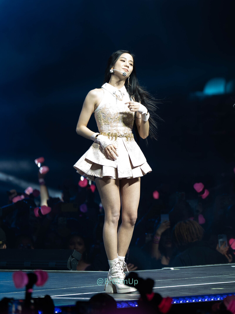 221025 BLACKPINK Jisoo - 'BORN PINK' Concert in Dallas Day 1 documents 3