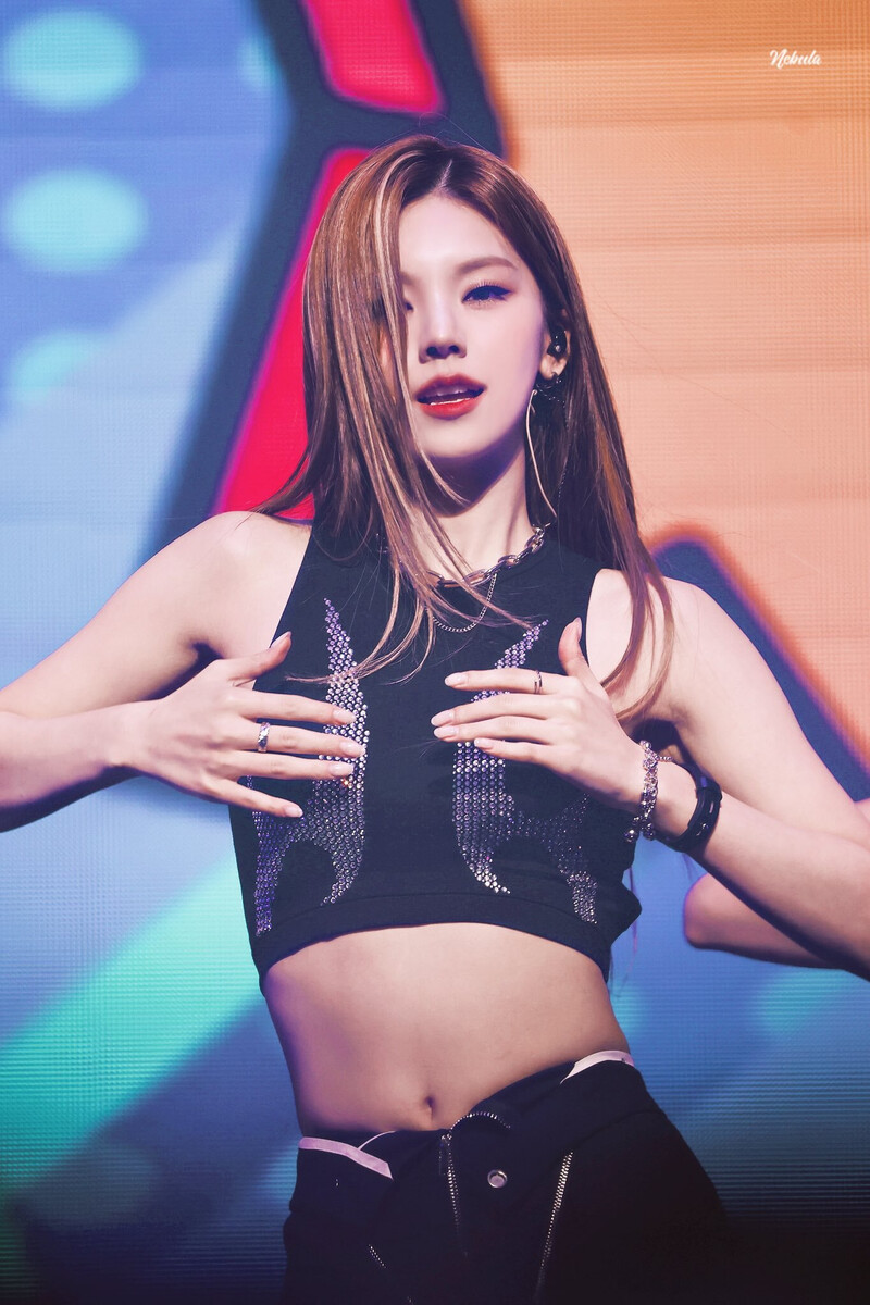 230617 ITZY Yeji - Lotte Duty Free Family Concert documents 1