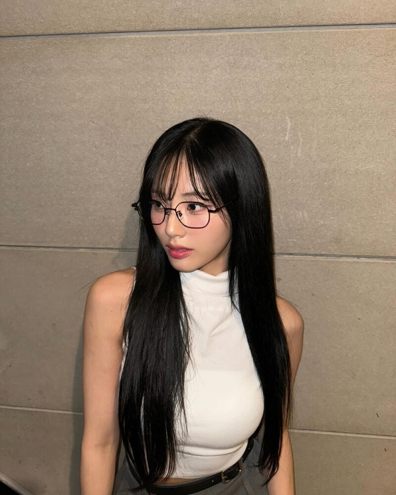 240901 fromis_9 Jiwon Instagram Update documents 1