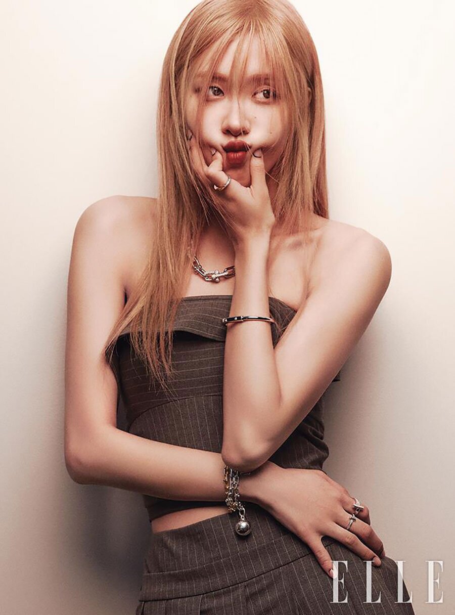ROSE (BLACKPINK) · Elle Korea June 2023 (Magazine) [A edition] (2023)
