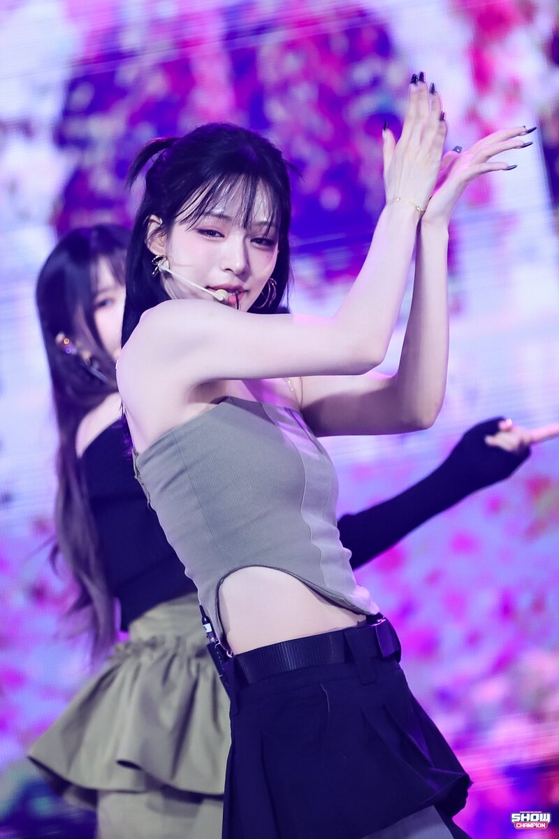 230614 fromis_9 Chaeyoung - '#menow' at Show Champion documents 2