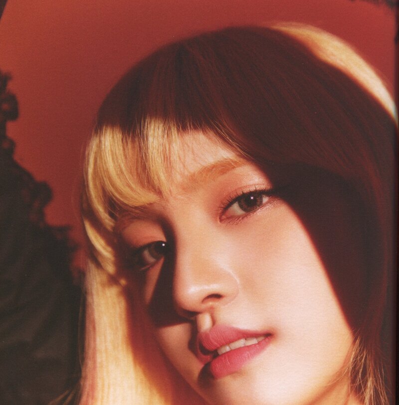 [SCANS] IVE first single album 'Eleven' documents 29