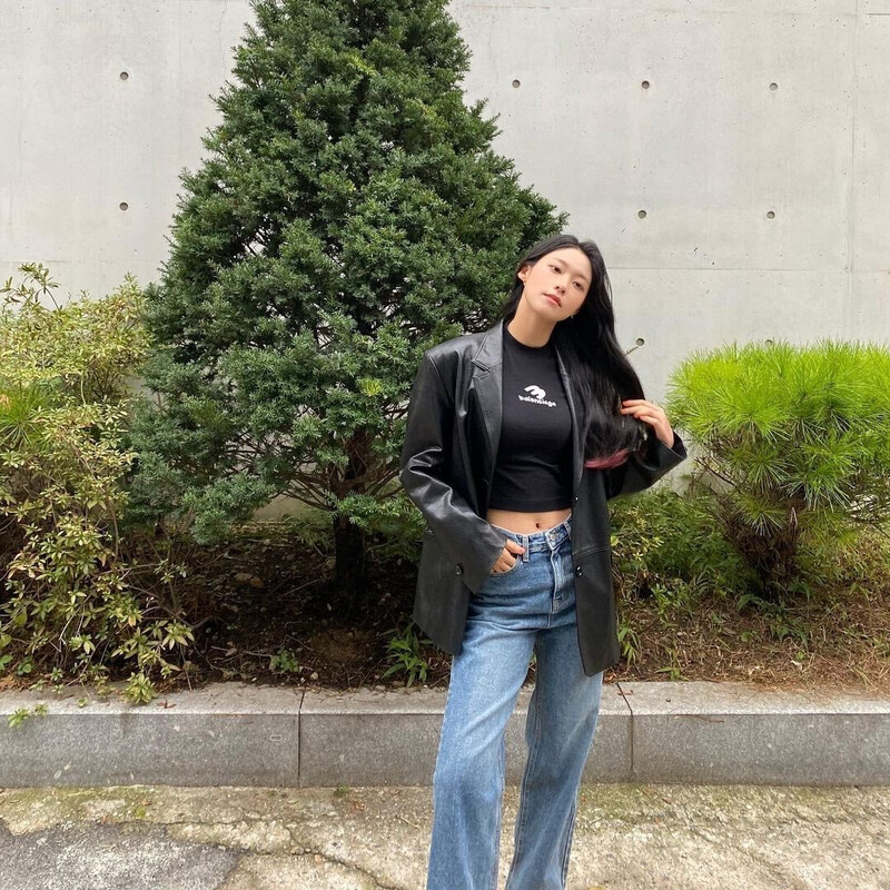 221020 Seolhyun Instagram Update documents 5