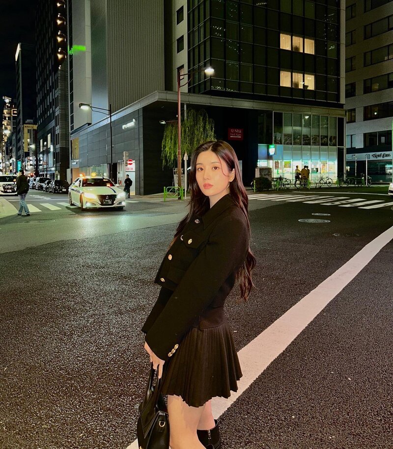 221110 Kwon Eunbi Instagram Update documents 4