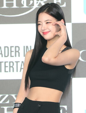 221125 ITZY Lia 6th Mini Album 'CHESHIRE' Media Showcase