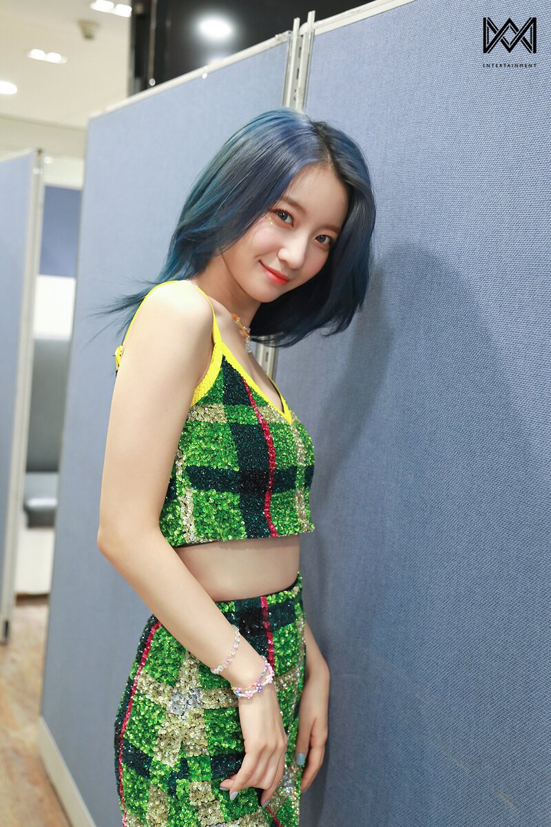 210701 WM Naver Post - OH MY GIRL 'Dun Dun Dance' Music Show Behind documents 6