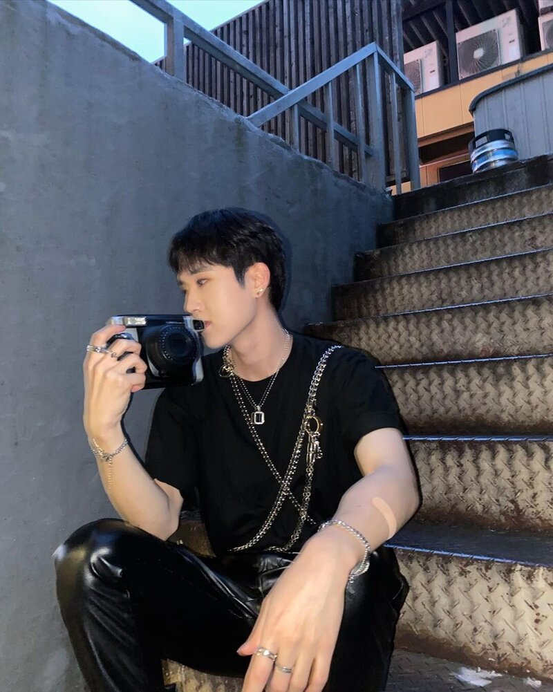220905  - Younghoon Instagram Update documents 8