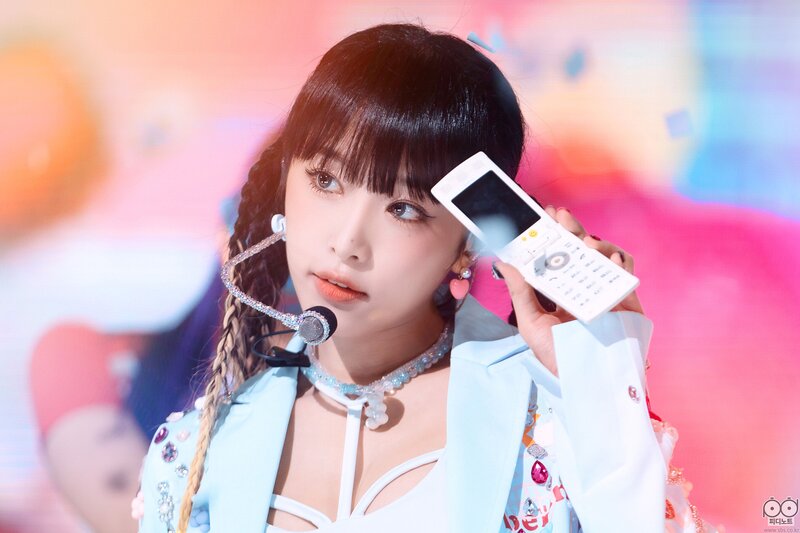 220814 YENA - 'SMARTPHONE' at Inkigayo | kpopping