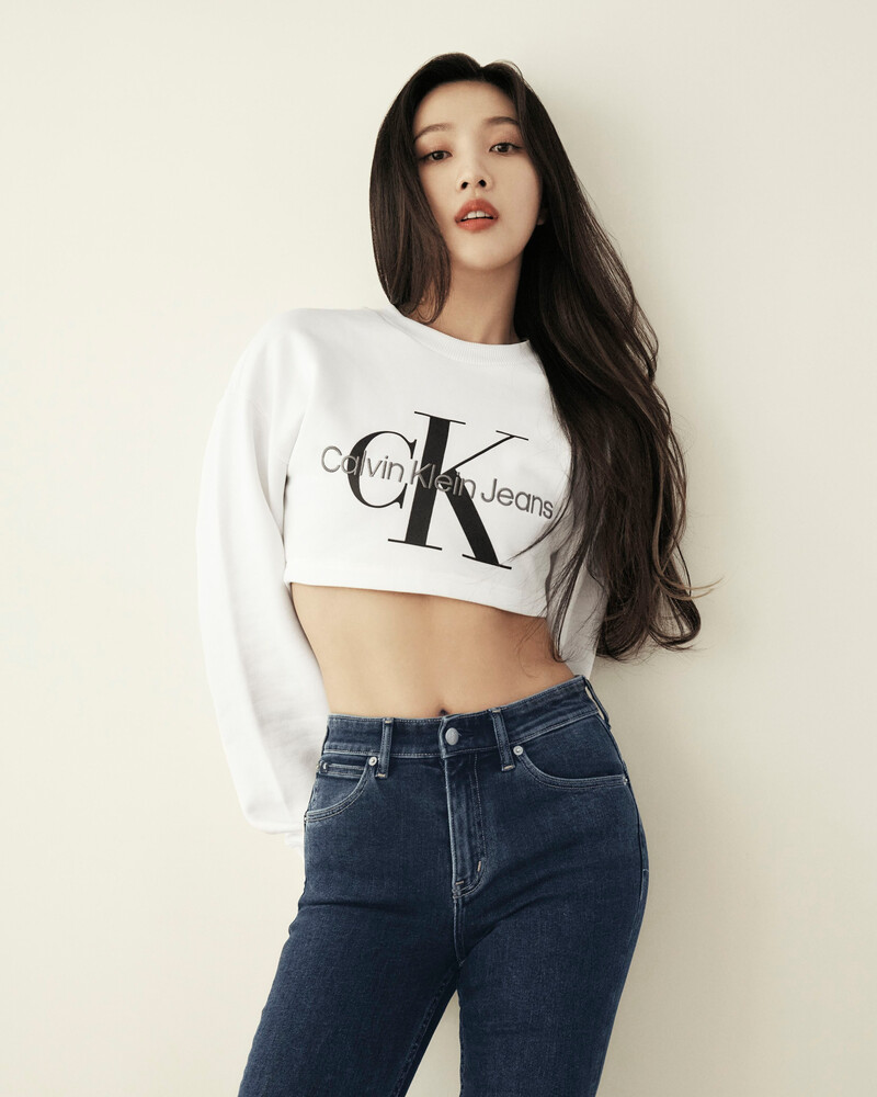 Red Velvet Joy for Calvin Klein Performance - Valentines Day Holiday Special documents 4