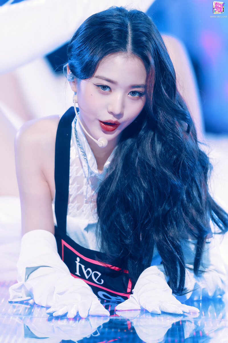 211212 IVE Wonyoung - "ELEVEN" at Inkigayo documents 1