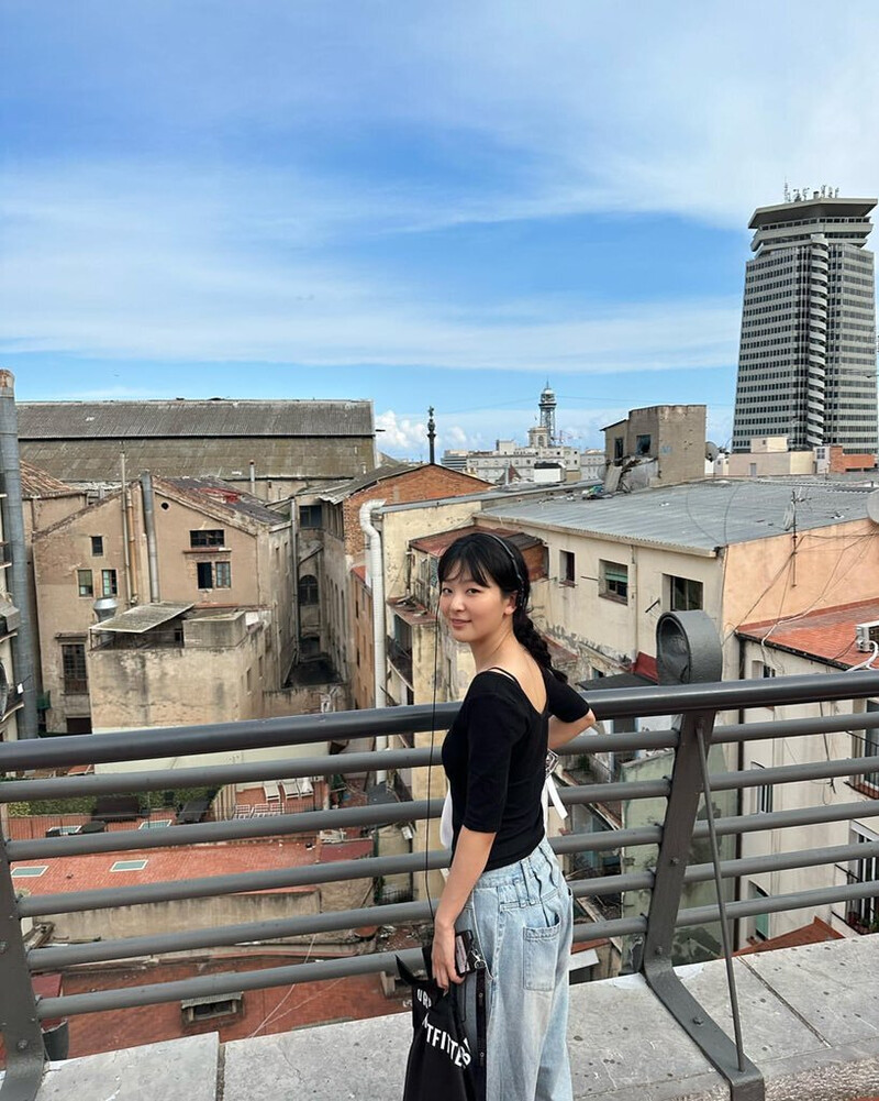 230608 Seulgi Instagram Update documents 7