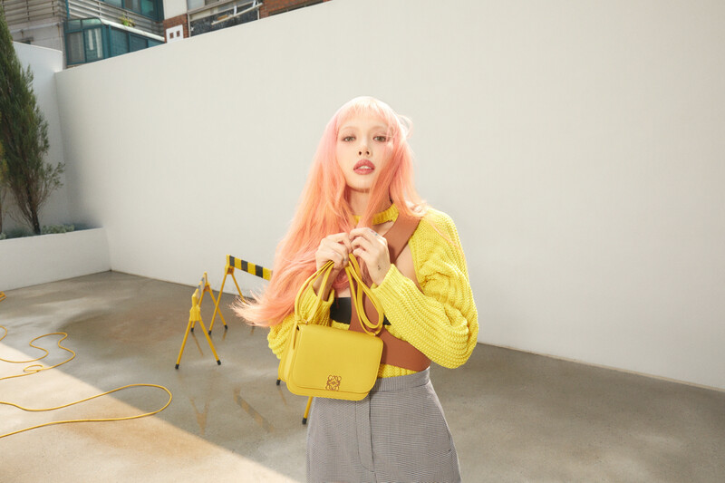 Hyuna for LOEWE 2021 FW Collection documents 1