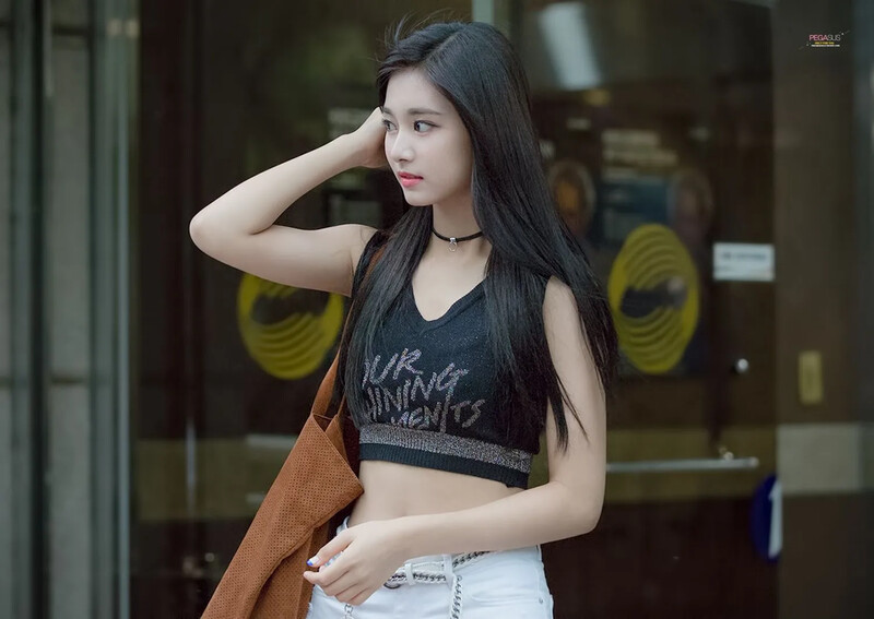 Tzuyu103.jpg