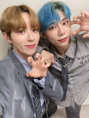 230321 NINE.i Twitter Update - Eden and Taehun