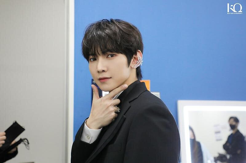 211220 - Naver - MAMA Behind Photos documents 27