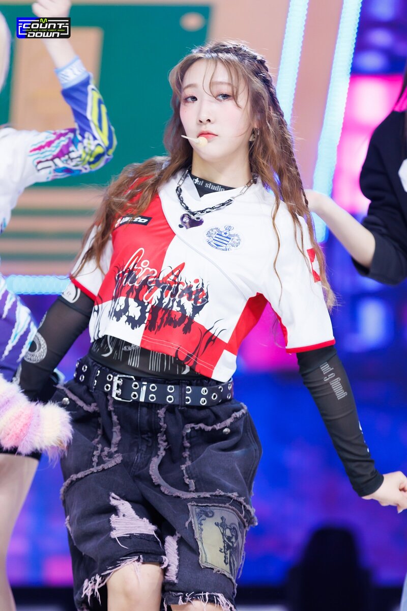 231019 Young Posse Yeonjung - 'Macaroni Cheese' at M COUNTDOWN documents 2
