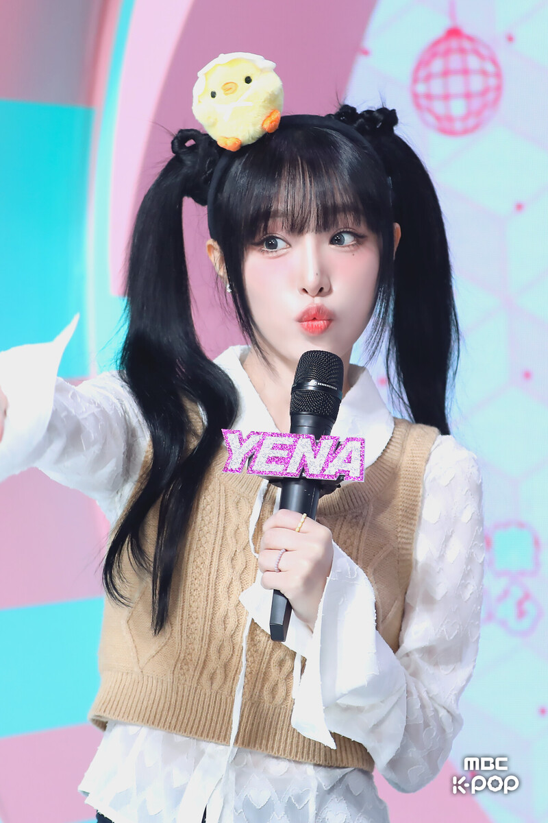 241012 YENA - 'NEMONEMO' & 'It was love' at Music Core documents 15