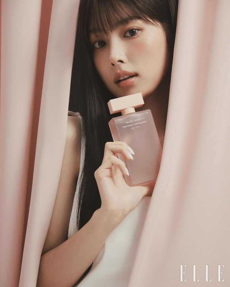 Kang Hyewon for ELLE Korea x Narciso Rodriguez Parfums June 2024 Issue documents 2