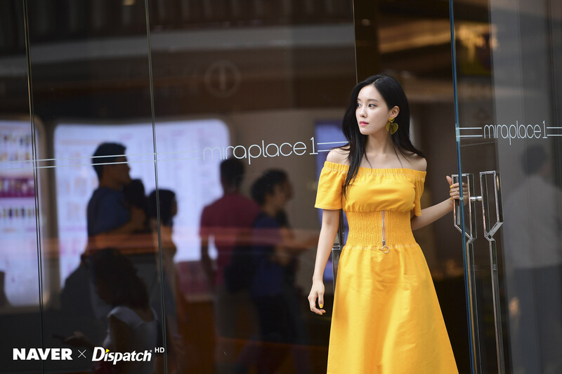 180313 Hyomin 'Mango' promo shoot | Naver x Dispatch documents 12