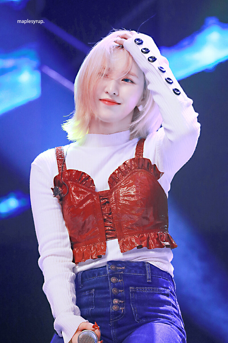 191025 Red Velvet Wendy at Hope Big Concert atUniversal Arts Center documents 1