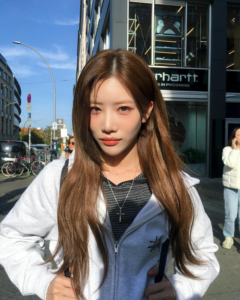 241019 - Kim Lip Instagram Update documents 5