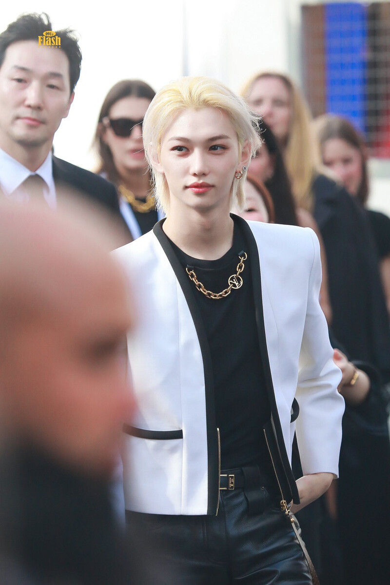 231002 Stray Kids Felix at the Louis Vuitton Spring-Summer 2024 Show PFW23 documents 22