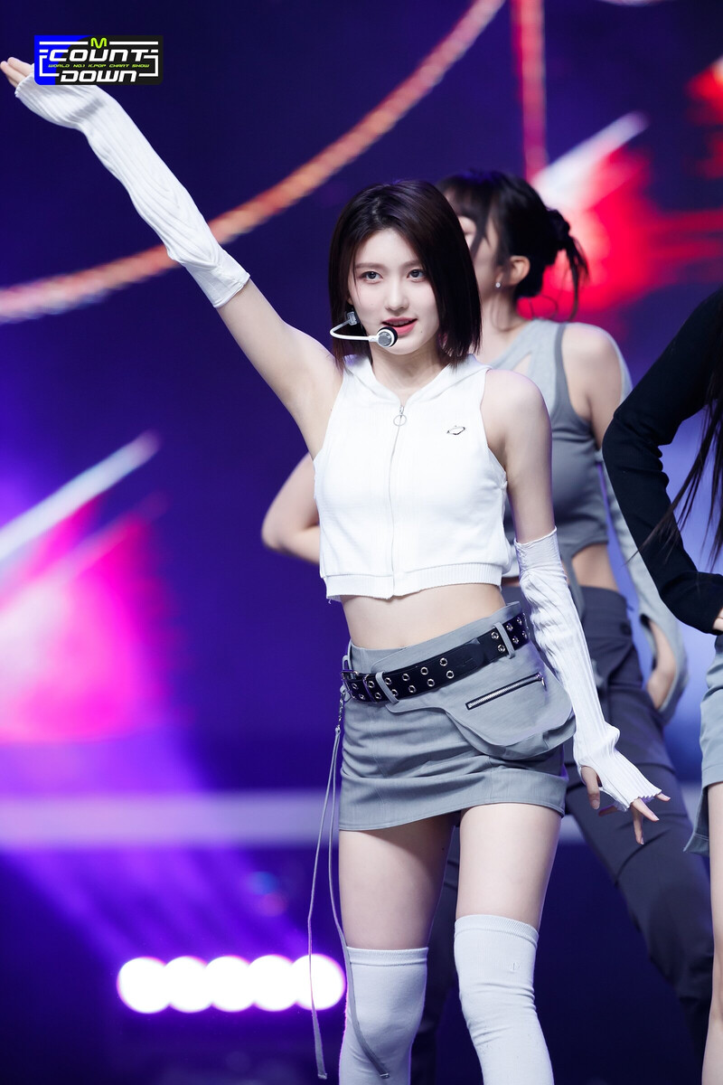 230427 IVE Gaeul - 'I AM' at M COUNTDOWN documents 4