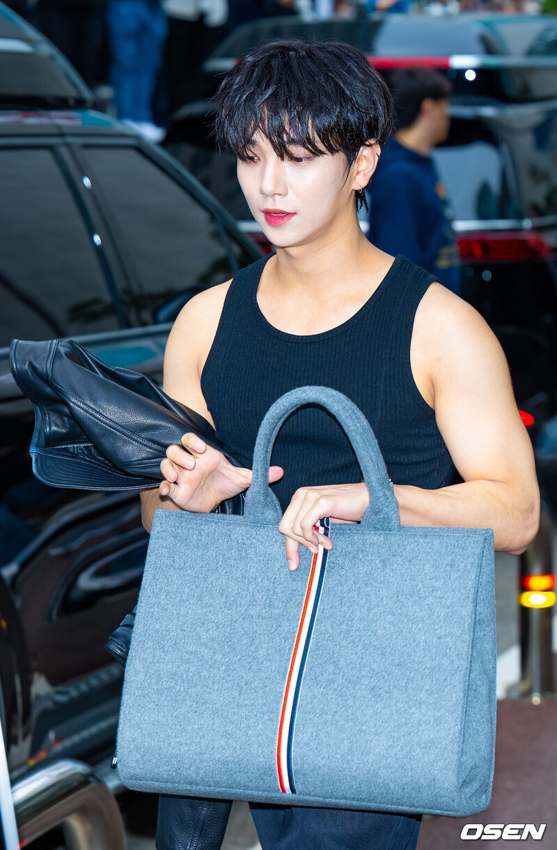 241018 SEVENTEEN Joshua - KBS Music Bank Commute documents 1