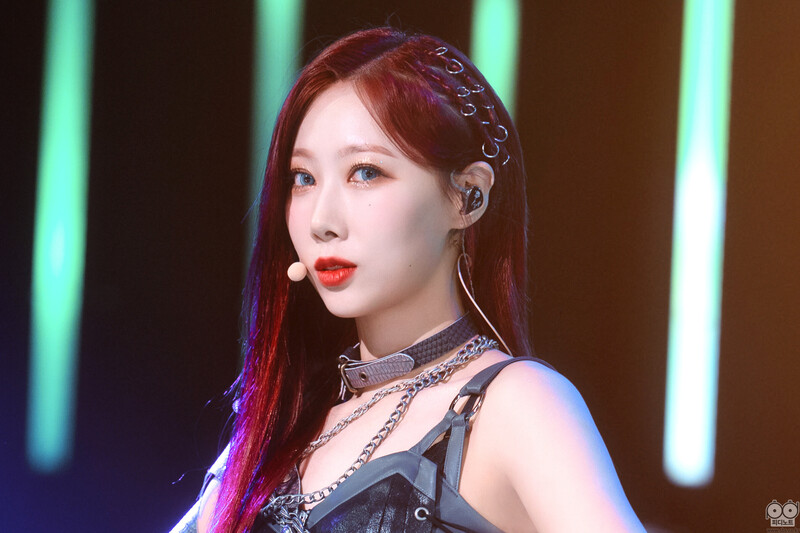 220417 Dreamcatcher Handong - 'MAISON' at Inkigayo documents 1