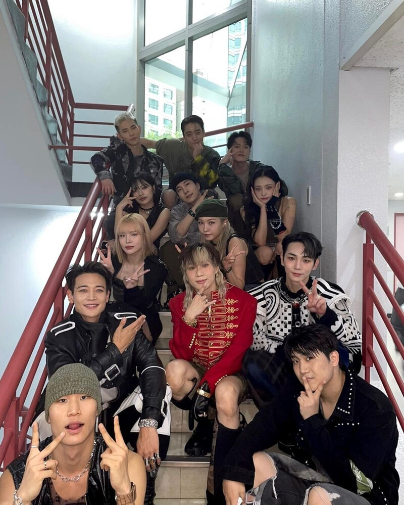 230709 se_iii_ Instagram Update with SHINee | kpopping